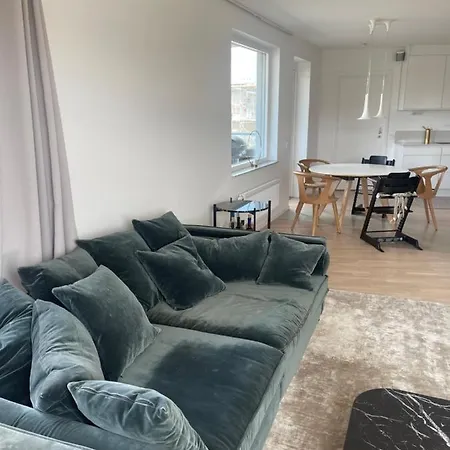 Lägenhet New 4 Bedroom In Malmö