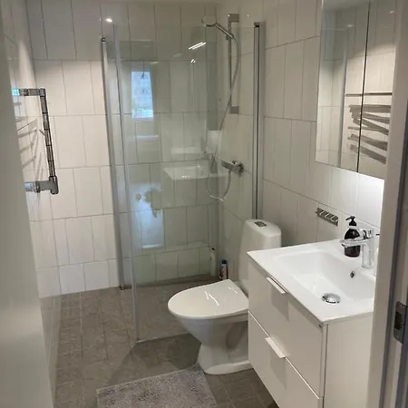 New 4 Bedroom In Lägenhet *