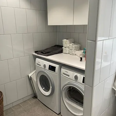 New 4 Bedroom In Lägenhet *