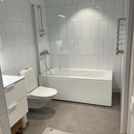 New 4 Bedroom In Apartment