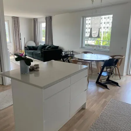 New 4 Bedroom In