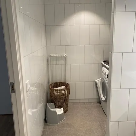 New 4 Bedroom In Lägenhet *
